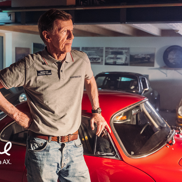 Walter Röhrl trägt das neue Pure Charge&Go AX.